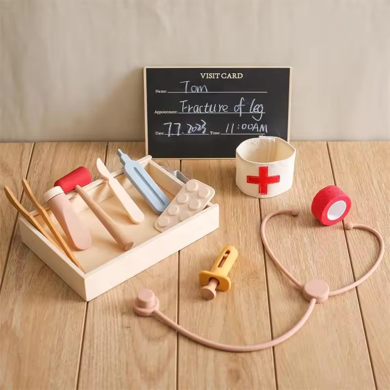 Wholesale Wooden Doctor Toy Set Simulation Medical Kit Toys Parent-child Game Role Pretend Play Toys for Kids Toddlers