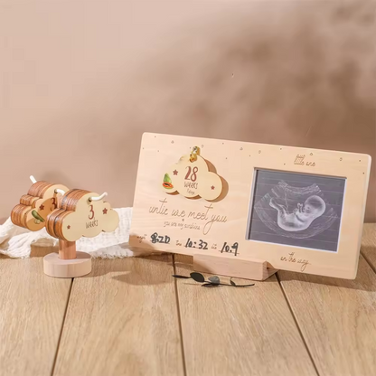 Pregnancy Journey Milestone Wooden Weekly Growth Milestone Baby Sonogram Picture Frame for expecting Moms