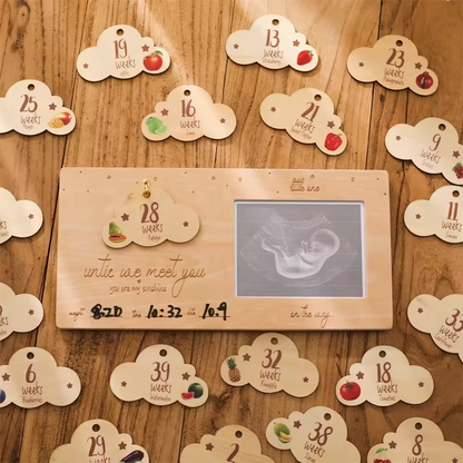 Pregnancy Journey Milestone Wooden Weekly Growth Milestone Baby Sonogram Picture Frame for expecting Moms